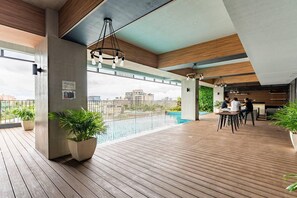 Apartment | Outdoor dining - Inviting To Your Home Near The City Life (Cebu City)