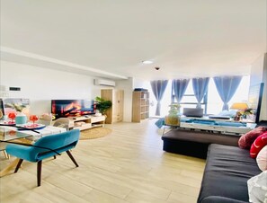 Apartament | Sala d'estar | Televisor de pantalla plana 
