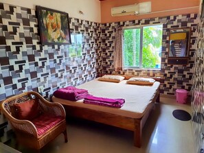 Free WiFi, bed sheets - Goroomgo Surya Inn Konark (Gop)