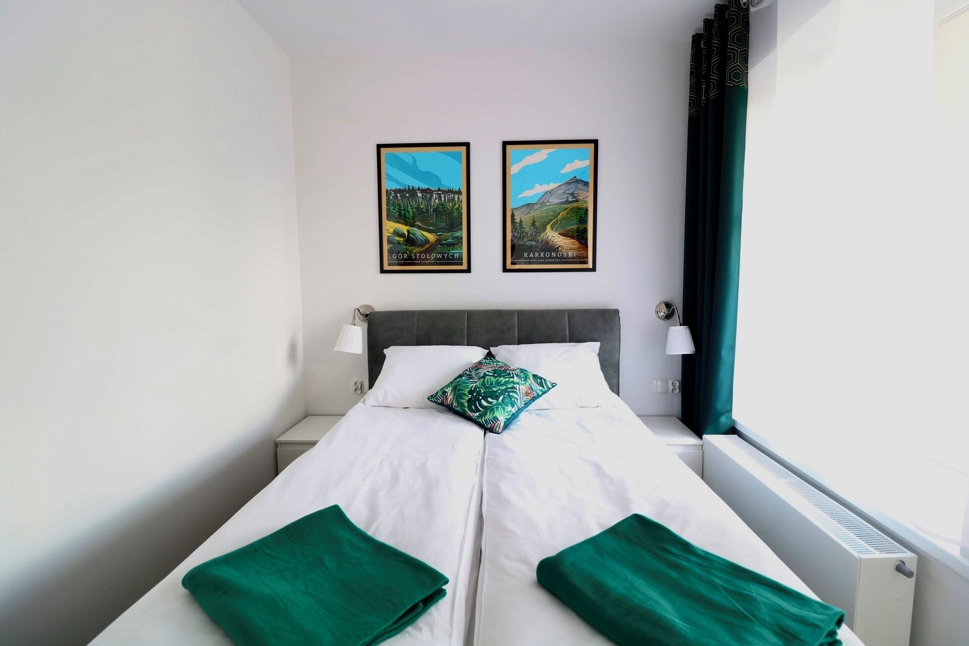 Fer et planche à repasser, Wi-Fi gratuit, draps fournis