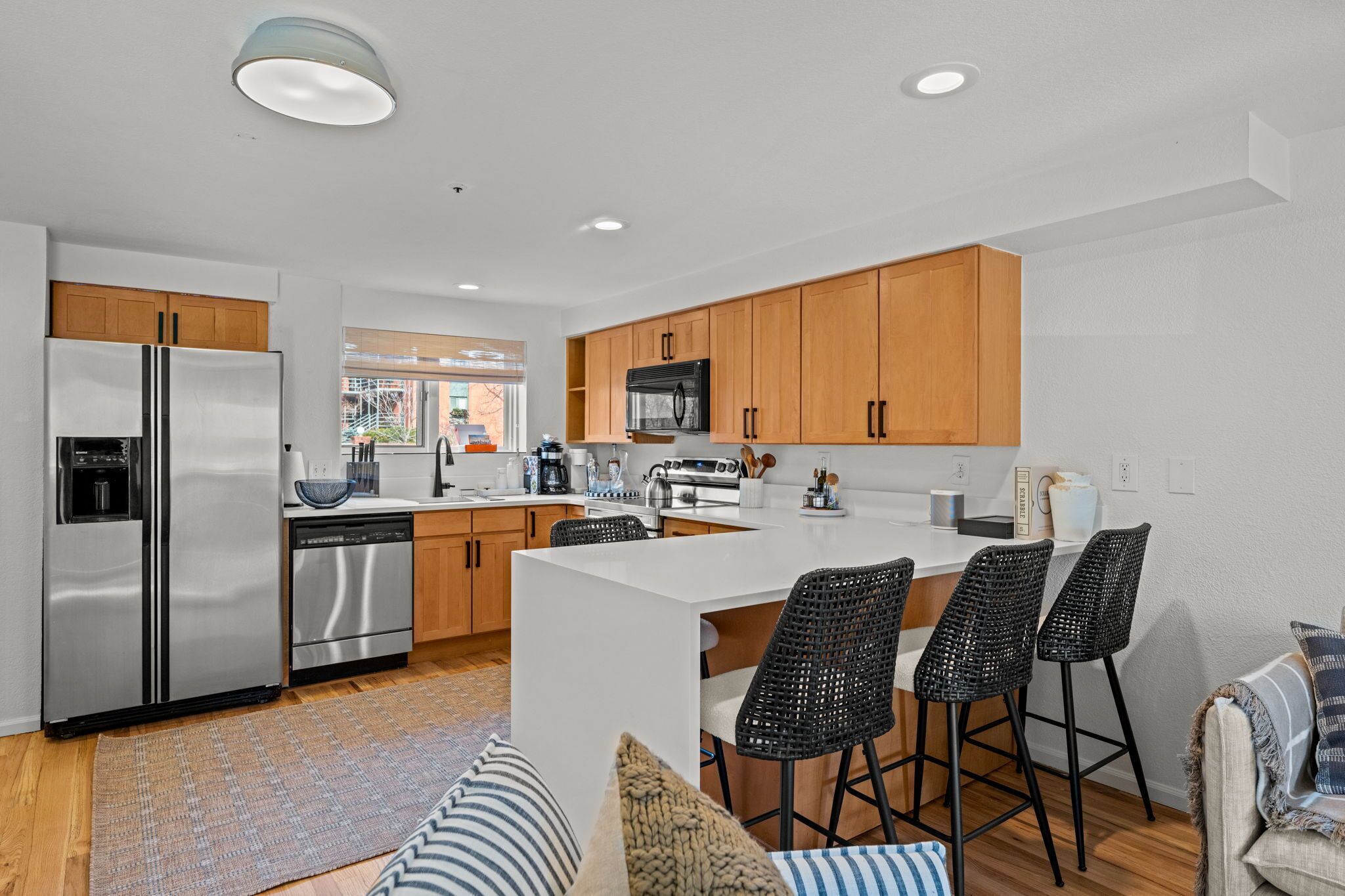 冰箱、微波炉、烤箱、炉灶