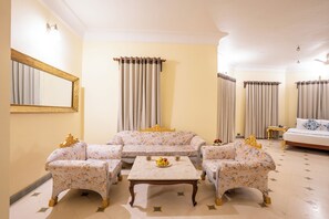 Studiosuite – junior | Lydisolert og wi-fi (inkludert)