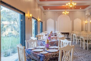 Restaurant - jüSTa Alwarbagh Resort & Convention Centre (Alwar)