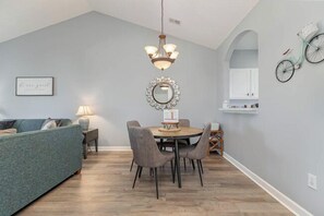 Interior - Ironwood 1634 - Stunning Corner Unit! (North Myrtle Beach)