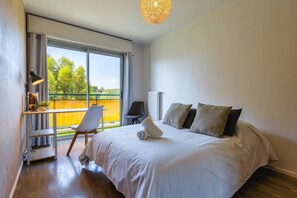 2 chambres, bureau, fer et planche à repasser, Wi-Fi