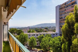 Property grounds - Appart 2 rooms Vue Mer/Montagne, Terrace, Parking (Antibes)