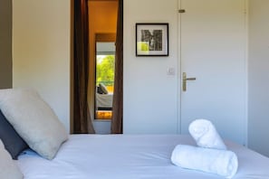 2 bedrooms, desk, iron/ironing board, WiFi - Appart 2 rooms Vue Mer/Montagne, Terrace, Parking (Antibes)