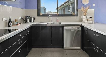 The Lucky Shack - Pet Friendly