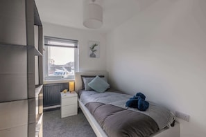 3 chambres, fer et planche Ă repasser, Wi-Fi, literie fournie