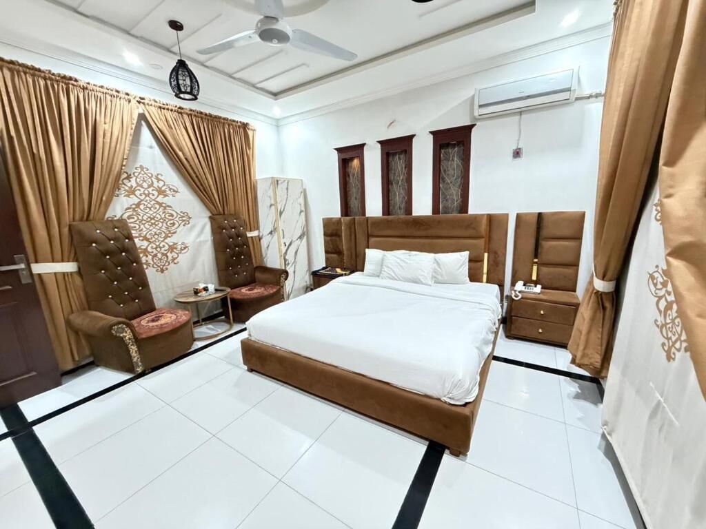 Dobbeltrom – deluxe, byutsikt | Lydisolert og wi-fi (inkludert)