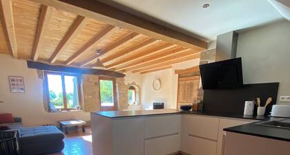 Village house (9 pers), ideal for families, in the heart of the Jura mountains