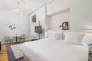 Classic Courtyard Suite | Egyptiska bomullslakan, sängtillbehör av högsta kvalitet och duntäcken