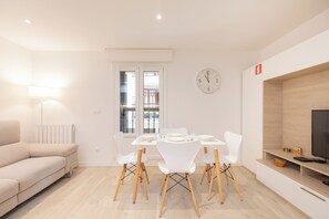 Dining - Kiriki - baskeyrentals (Zarautz)