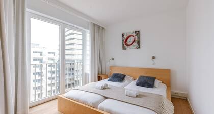 Beachside 3-bedroom Duplex Near Sea