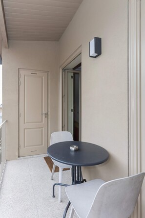 House | 1 bedroom, Internet - Liiiving in Porto - Trindade Deluxe Studio 3T (Porto)