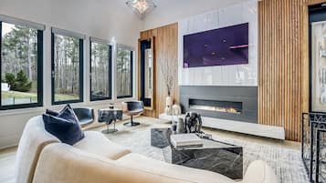 House, Smoking | 5 bedrooms, Internet