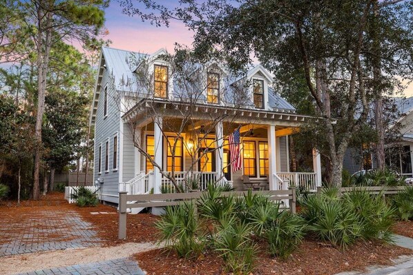 المنشأة من الخارج