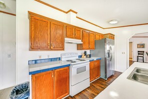 House (3 Bedrooms) | Interior