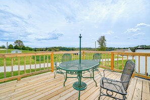 House (3 Bedrooms) | Front of property - 3 Mi to Green River Lake: Quiet Farmhouse w/ Yard (Campbellsville)