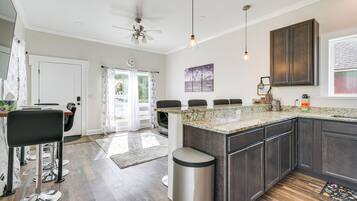 Cottage (2 Bedrooms) | Interior