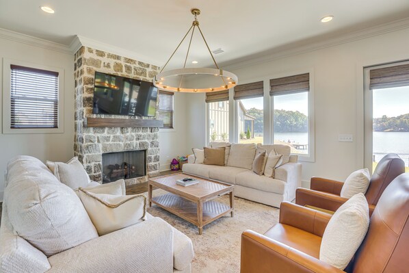 House (4 Bedrooms) | Interior