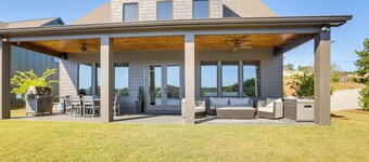 워터프론트 홈, 알렉스 시티, 오번 근처