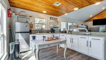 Rumah (5 Bedrooms) | Interior