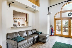 Talo (4 Bedrooms) | Sisätilat