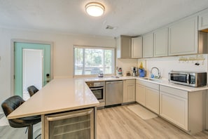 Cottage (3 Bedrooms) | Interior - Lakefront Escape w/ Boat Docks in Hot Springs! (Hot Springs)