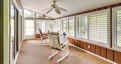 Pet-friendly Haines City Gem w/ Community Pool