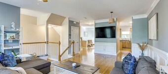 Townhome 3 Mi to Wescott Park & Golf Course!