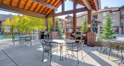 Downtown WP Condo w/ Pool: Steps to Concert Venue!