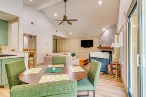 House (3 Bedrooms) | Interior - 4 Mi to Texas A&m: Home w/ Large Yard! (College Station)