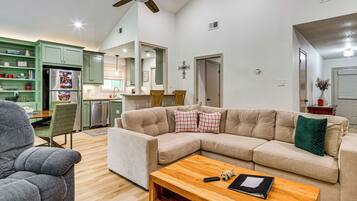 Nhà (3 Bedrooms) | Nội thất