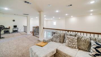 Rumah (5 Bedrooms) | Interior