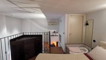 Appartamento, 1 camera da letto, fumatori, balcone | 2 camere, insonorizzazione