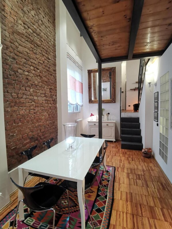 Apartment, 1 Bedroom, Smoking, Balcony | Dining - Loft 89 - Luxury and Relax (Milan)