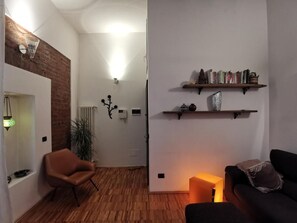 Apartment, 1 Bedroom, Smoking, Balcony | Living area