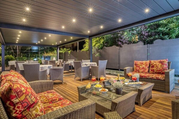 Outdoor dining - Hotel Sporting Trento (Trento)