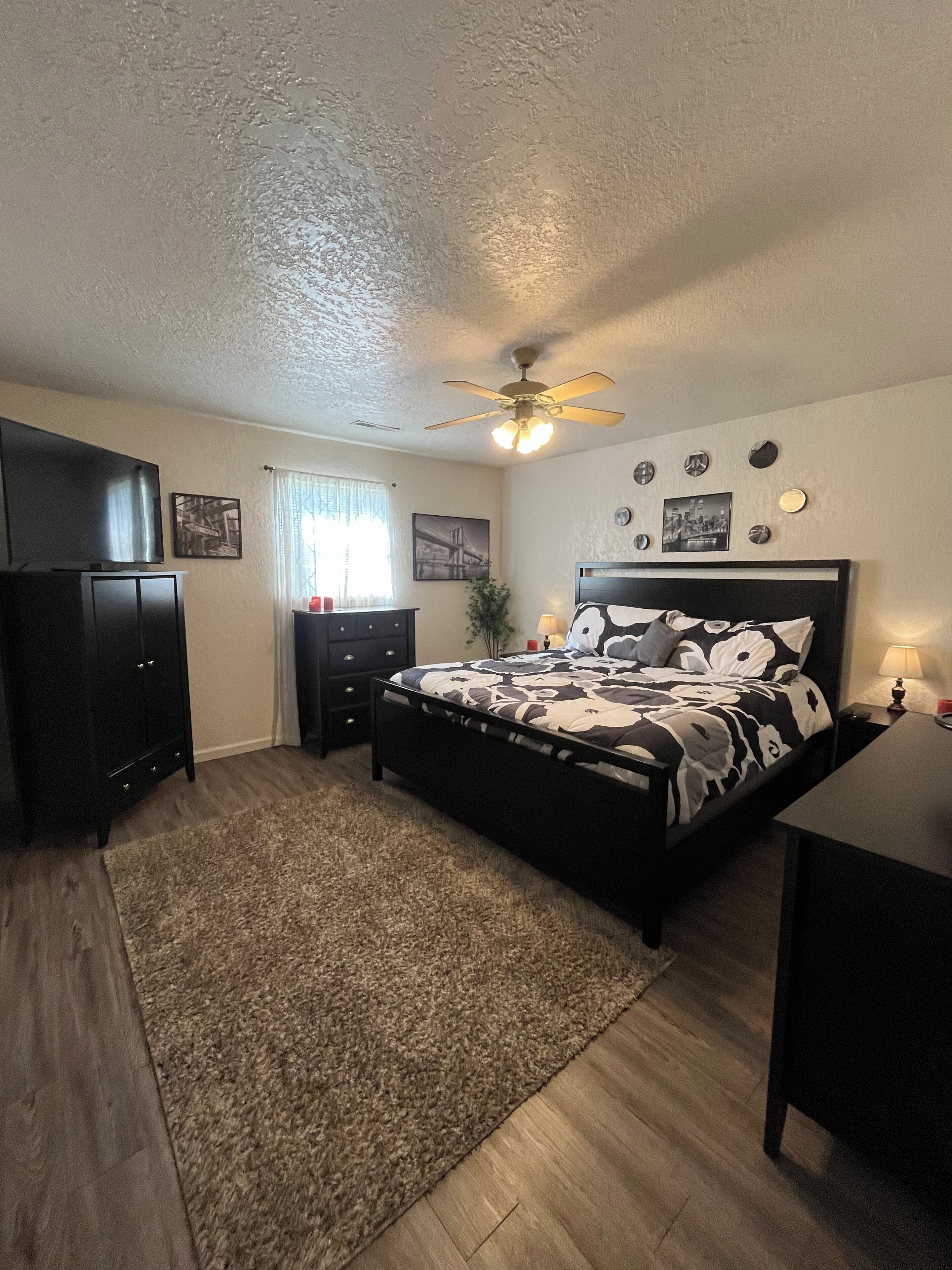 2 chambres, fer et planche à repasser, Wi-Fi gratuit, draps fournis