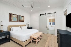 7 makuuhuonetta, silitysrauta/-lauta, vauvan matkasänky, internet