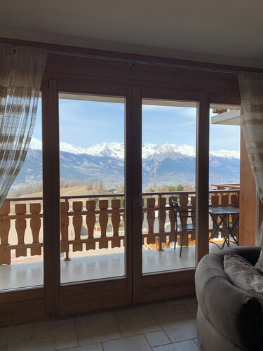 3 Bedroom Apartment Nendaz, Switzerland. 5 mins walk to tracouet gondala.