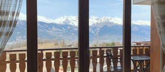 3 Bedroom Apartment Nendaz, Switzerland. 5 mins walk to tracouet gondala.