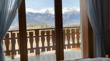 3 chambres, fer et planche Ă repasser, Wi-Fi, draps fournis