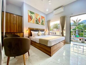 Superior Double Room, Mountain View | Balcony view - Hotel Wraveler Inn (Rishikesh)