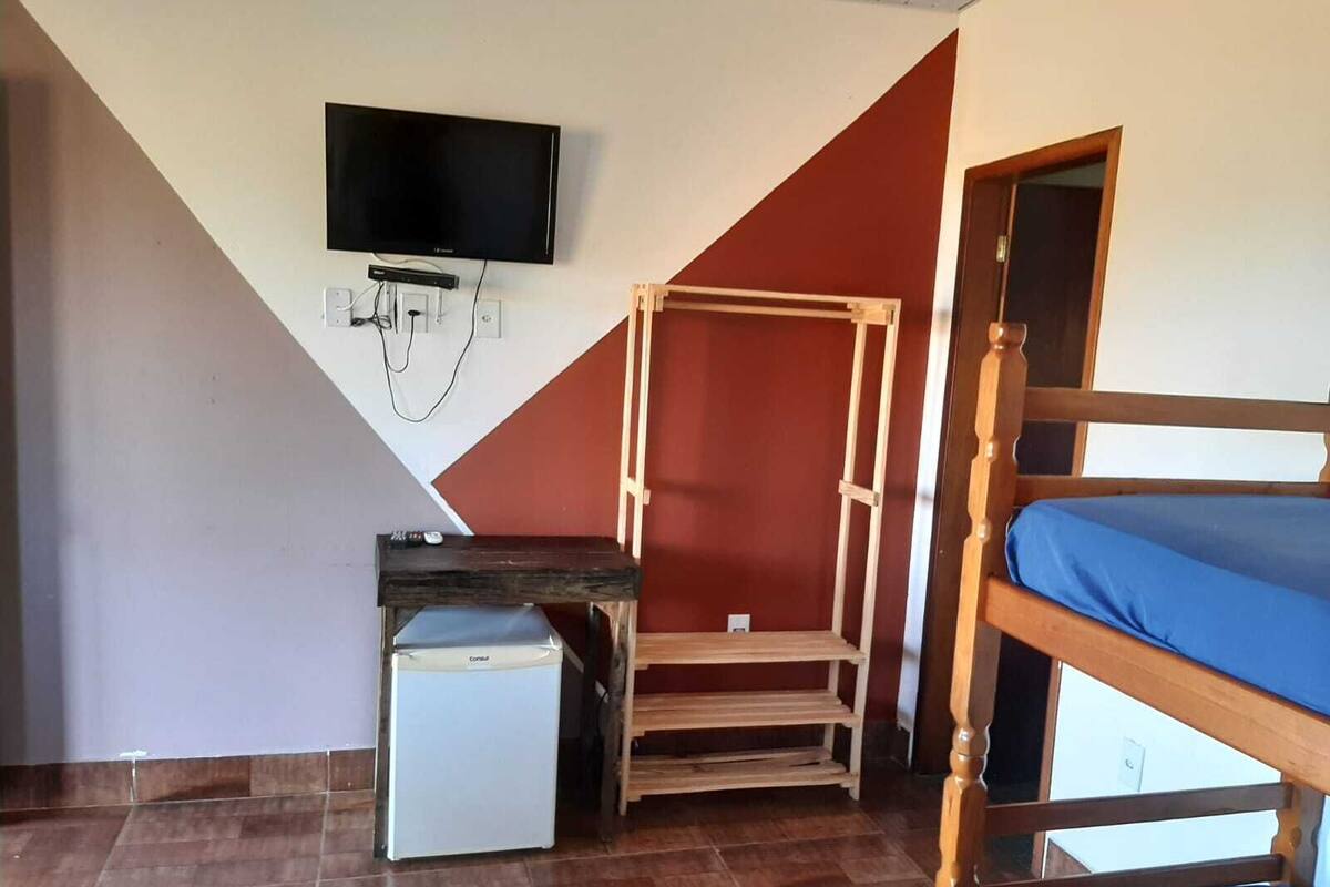 10 chambres, accès au Wi-Fi (inclus)