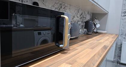 Cozy Newcastle Apartment With 2 Bedrooms