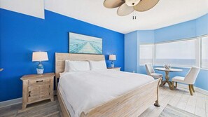 4 bedrooms, desk, free WiFi, bed sheets