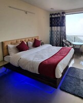 高级单人房, 山景 | 办公桌、笔记本电脑工作区、遮光窗帘、隔音