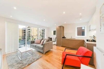 Grove Park Cozy Apartment in London